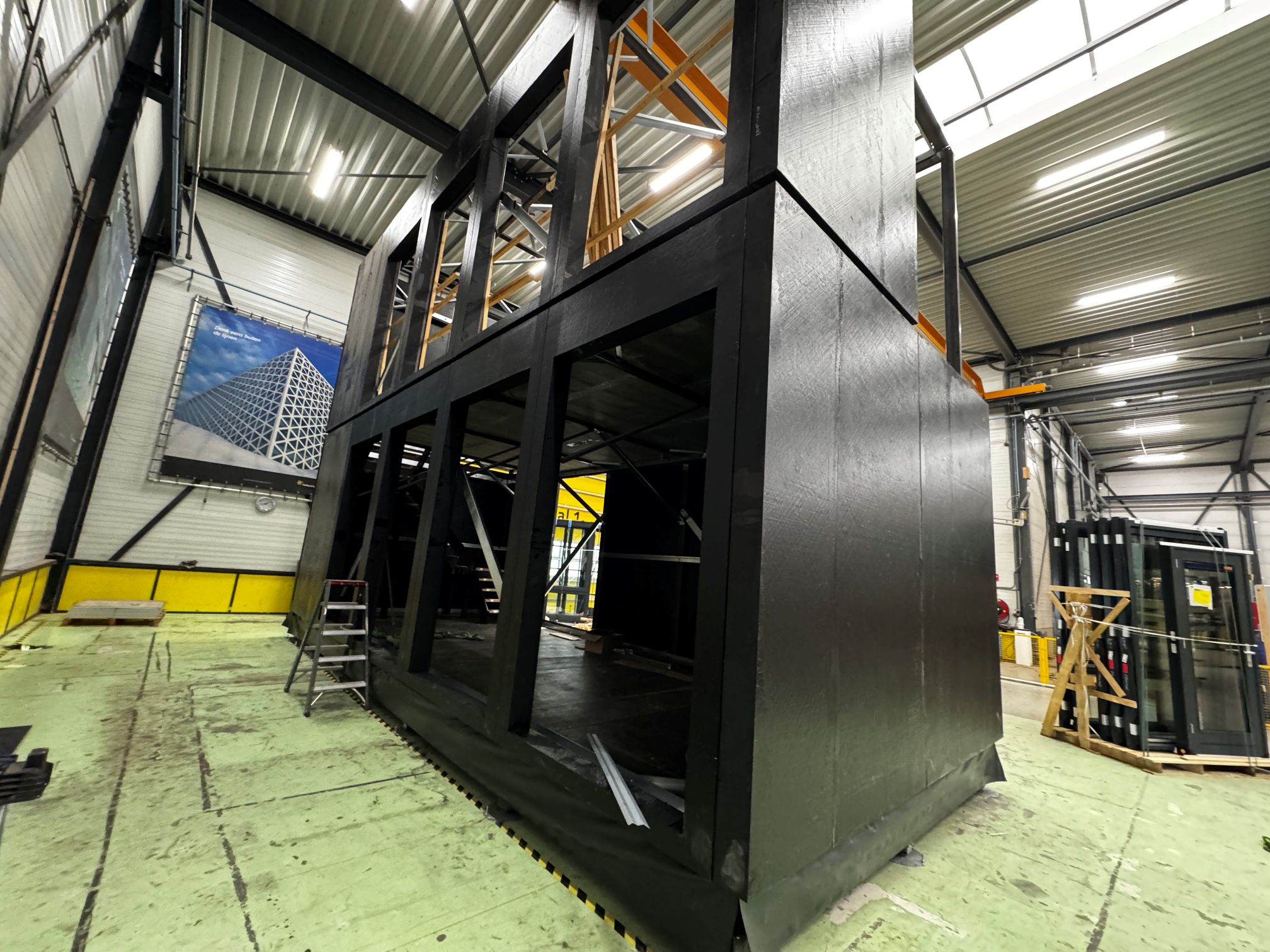The Demo building will be prefabricated in a lower and an upper module.